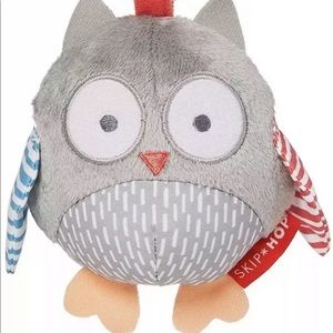 skip hop hug & hide activity gym